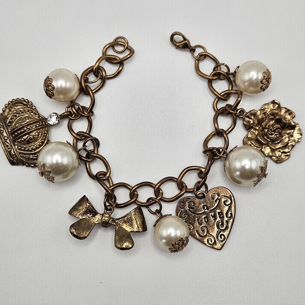VINTAGE Gold Tone Charm Bracelet Faux Pearl Bow Crown Rose Flower - Picture 5 of 7
